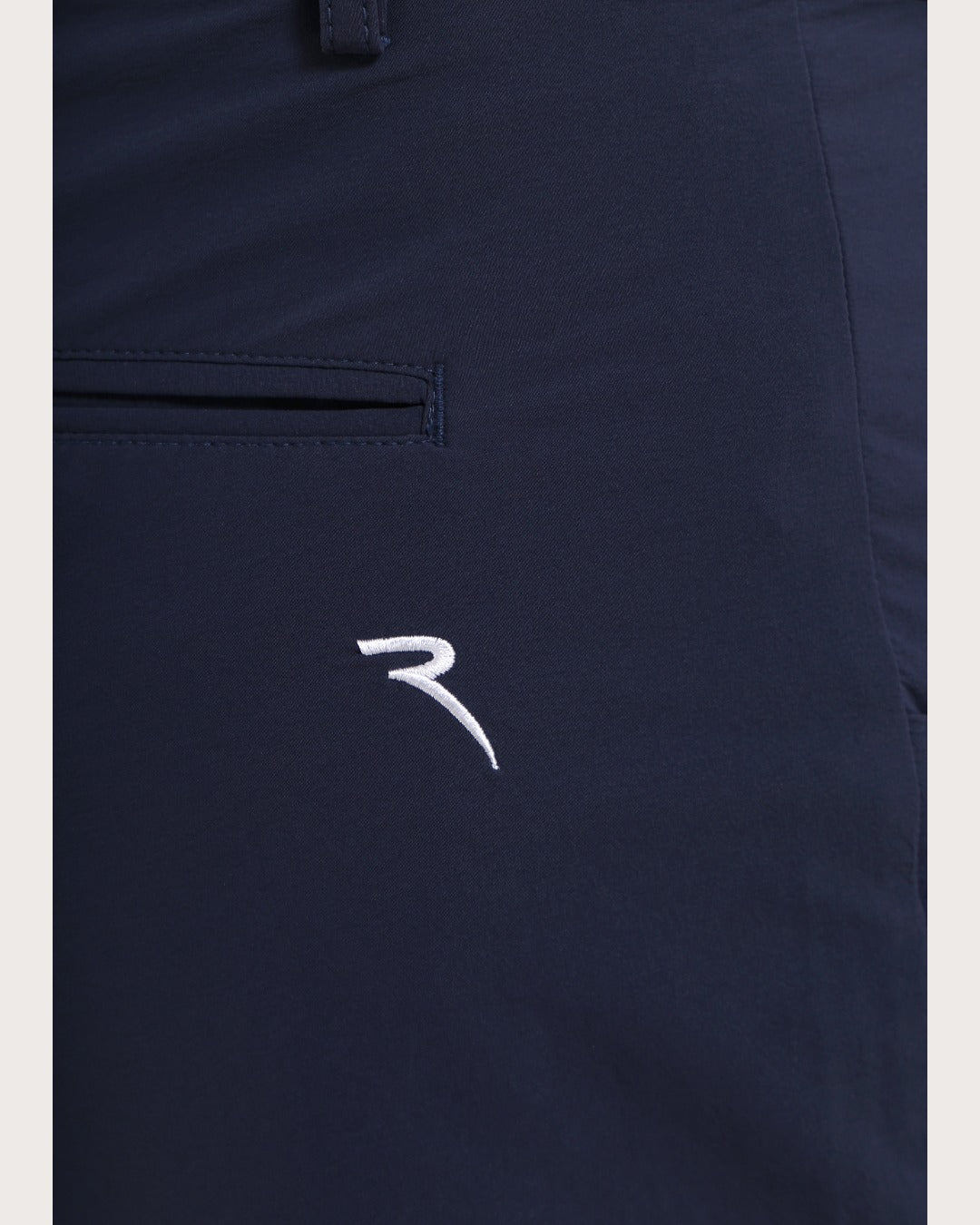 CHERVO(シェルボ)軽量撥水ストレッチショートパンツ