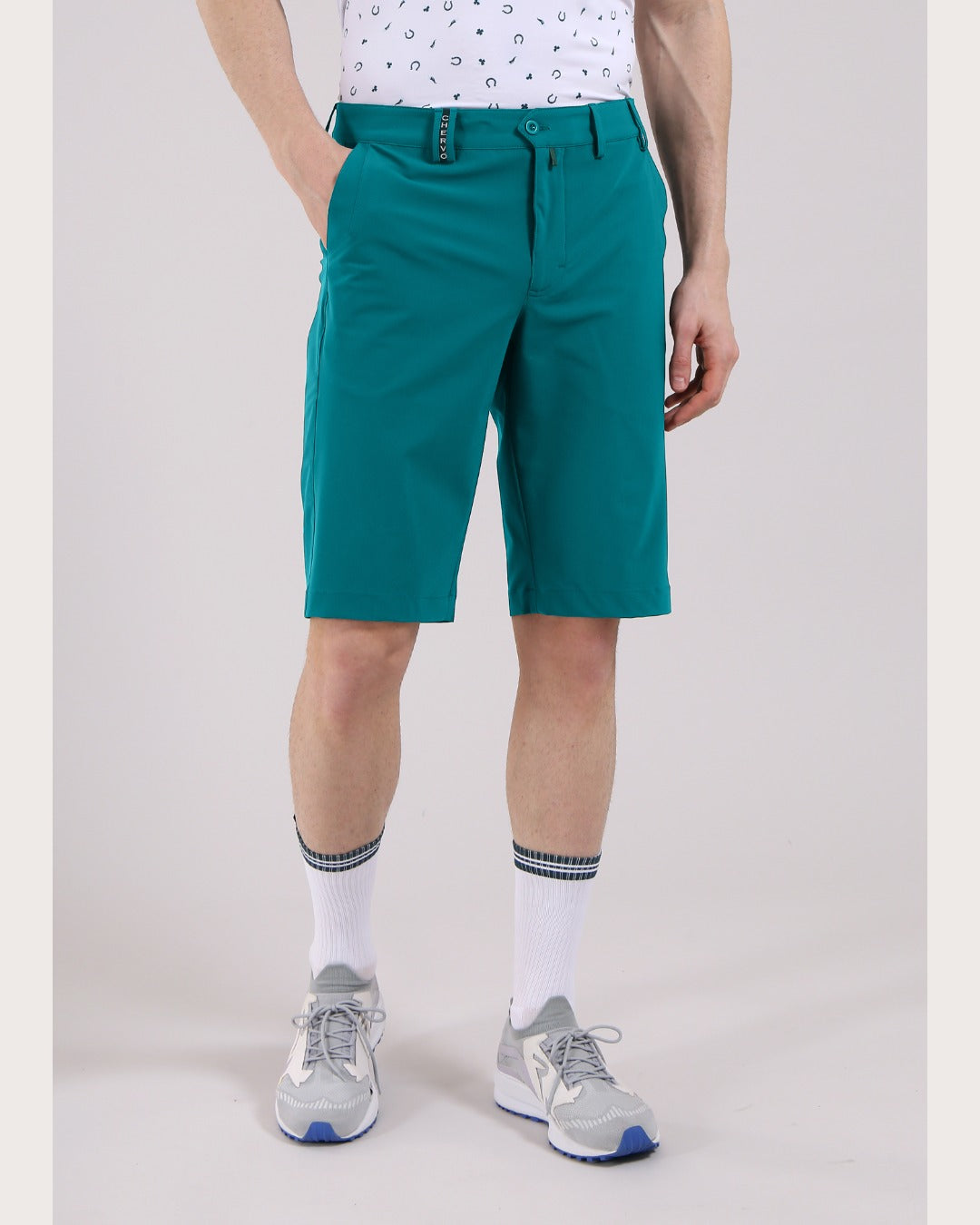 CHERVO(シェルボ)スーパーフレックス4ウェイストレッチショートパンツ