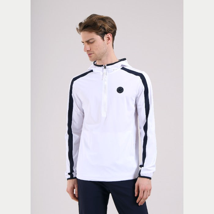 CHERVO（シェルボ）ハーフジップフーディープルオーバー