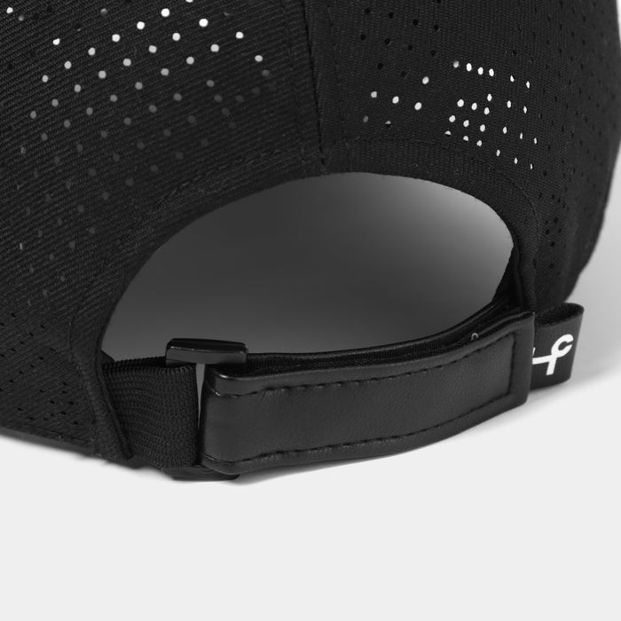 Heal Creek（ヒールクリーク）パンチングロゴキャップ