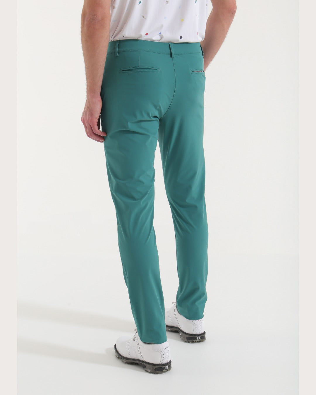 CHERVO（シェルボ）スーパーフレックス４ウェイストレッチパンツ